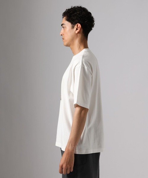 BAYFLOW(ベイフロー)の「【マシュー・ウィグルスワース】サーフアートフォトTシャツ(Tシャツ/カットソー・メンズ・オフホワイト/ブラック・MEDIUM/LARGE)」の13枚目の写真