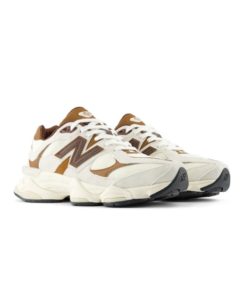 NEW BALANCE(ニューバランス)の「90/60(スニーカー・メンズ・ホワイト×ブラウン・28.0cm/28.5cm/29.0cm/30.0cm/25.5cm/26.5cm/26.0cm/27.5cm/27.0cm/22.5cm/23.0cm/23.5cm/24.0cm/25.0cm/24.5cm)」の3枚目の写真