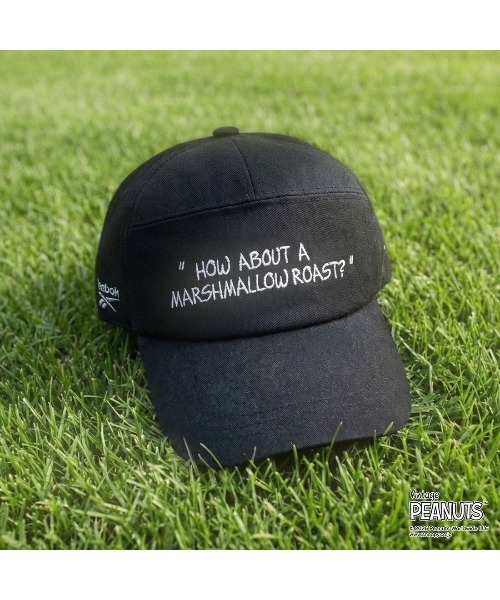 Reebok(リーボック)の「ピーナッツフロントビーグルスカウトキャップ / PEANUTS BEAGLE SCOUTS CAP(キャップ・メンズ・ブラック・FREE)」の2枚目の写真