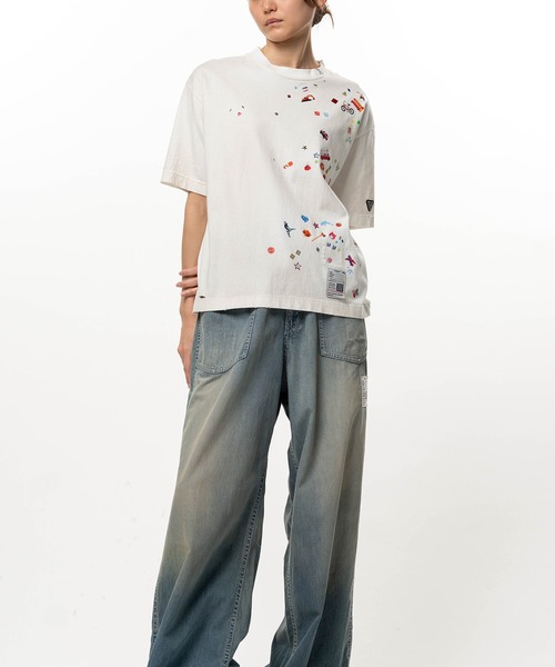 Maison MIHARA YASUHIRO(メゾンミハラヤスヒロ)の「Kids Sticker Printed T-shirt(Tシャツ/カットソー・レディース・ブラック/ホワイト・38/40/36)」の4枚目の写真