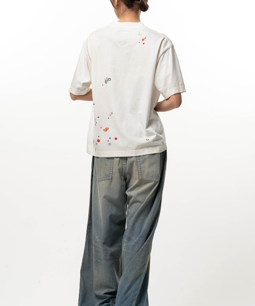 Maison MIHARA YASUHIRO(メゾンミハラヤスヒロ)の「Kids Sticker Printed T-shirt(Tシャツ/カットソー・レディース・ブラック/ホワイト・38/40/36)」の11枚目の写真
