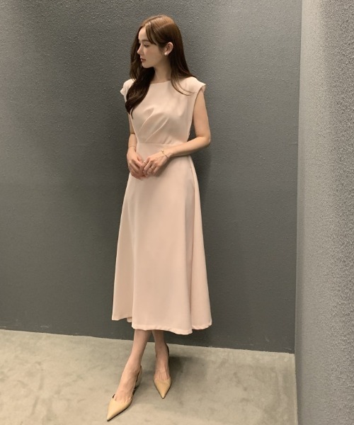 Aelina(エリナ)の「ノースリーブワンピース(ワンピース・レディース・ブルー/ベージュ/ブラック・FREE)」の15枚目の写真