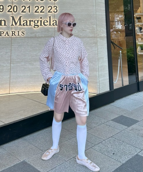 Alley Tokyo（アリートーキョー）の「ガーゼ花柄シャツ（シャツ/ブラウス・レディース・オフホワイト/ピンク・FREE）」の15枚目の写真