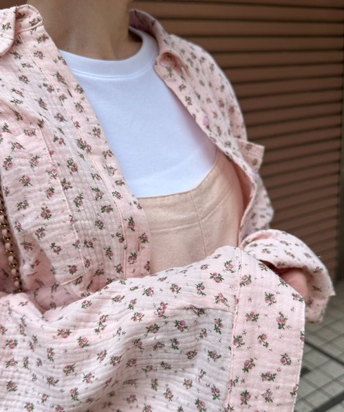 Alley Tokyo（アリートーキョー）の「ガーゼ花柄シャツ（シャツ/ブラウス・レディース・オフホワイト/ピンク・FREE）」の18枚目の写真