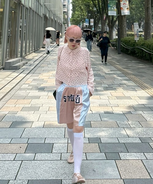 Alley Tokyo（アリートーキョー）の「ガーゼ花柄シャツ（シャツ/ブラウス・レディース・オフホワイト/ピンク・FREE）」の17枚目の写真