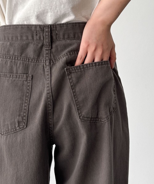 CANAL JEAN(キャナルジーン)の「El mar ライトオンスウォッシングベイカーパンツ(その他パンツ・レディース・ブラウン/カーキ/チャコールグレー・SMALL/MEDIUM)」の17枚目の写真