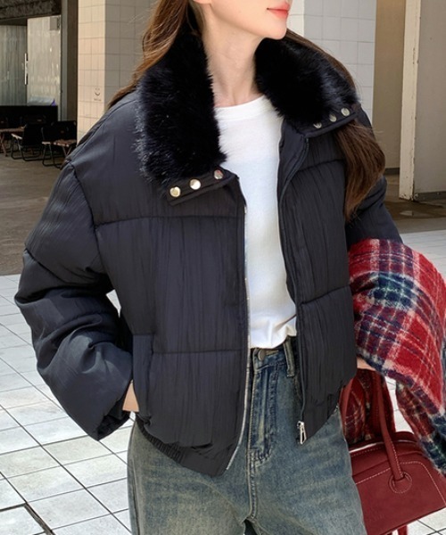 AMAJI（アマジ）の「ファーカラー ショート丈 コットンジャケット（その他アウター・レディース・ホワイト/ブラック・SMALL/MEDIUM/LARGE/X-LARGE）」の3枚目の写真