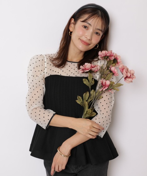 JUSGLITTY(ジャスグリッティー)の「ドットブラウスレイヤードニット(ニット/セーター・レディース・ブラック系その他2/ホワイト系その他・2)」の2枚目の写真