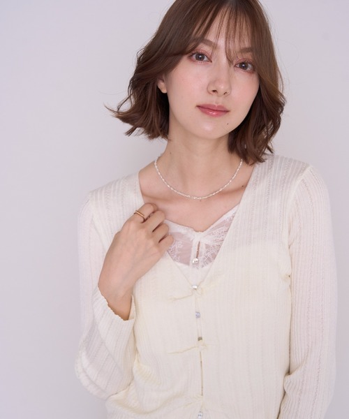 MISCH MASCH(ミッシュマッシュ)の「2026秋冬新作 レースレイヤードリブニット(ニット/セーター・レディース・アイボリー/ブラウン/グレー・フリ-)」の4枚目の写真