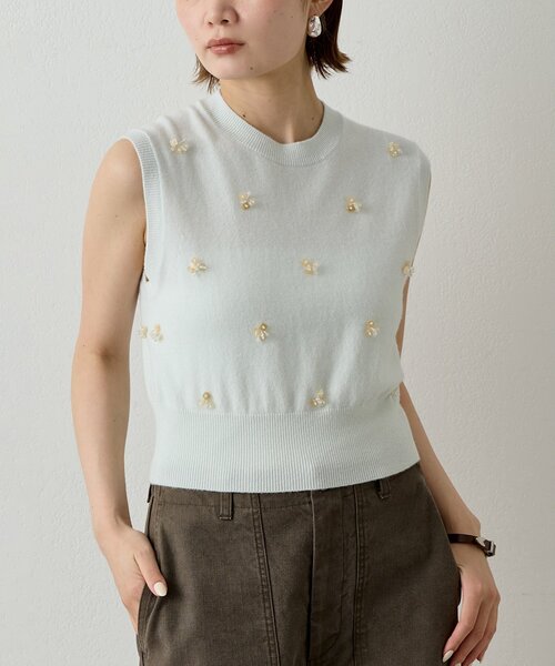 Whim Gazette（ウィムガゼット）の「ビーズ刺繍ニットベスト（ベスト