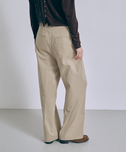 EN NEUME(エンノイム)の「Wide Tuck Pants(その他パンツ・レディース・サックスブルー/ベージュ/パープル・0/1)」の12枚目の写真
