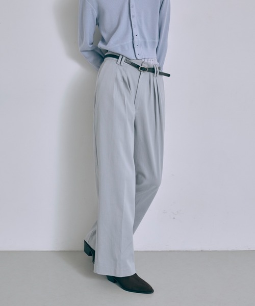EN NEUME(エンノイム)の「Wide Tuck Pants(その他パンツ・レディース・サックスブルー/ベージュ/パープル・0/1)」の18枚目の写真