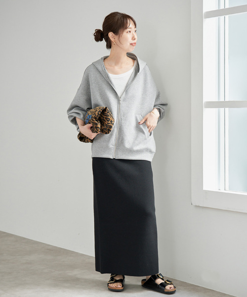 Spick & Span（スピックアンドスパン）の「《一部店舗+WEB限定 / 》コクーンシルエットパーカー（パーカー・レディース・グレー/チャコールグレー・FREE）」の8枚目の写真