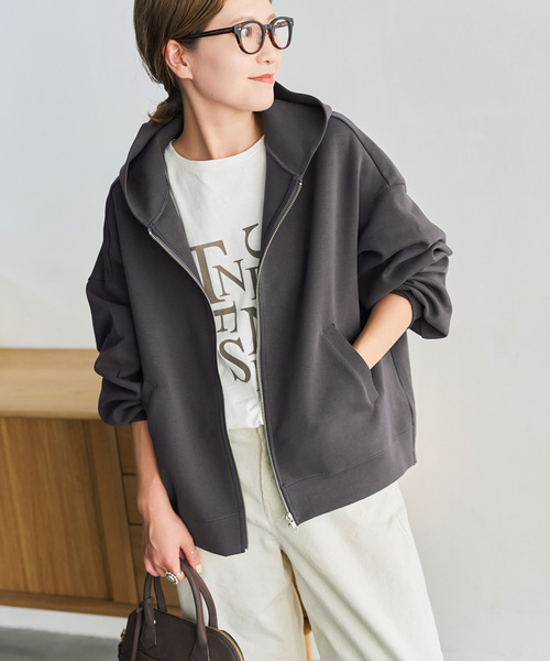 Spick & Span（スピックアンドスパン）の「《一部店舗+WEB限定 / 》コクーンシルエットパーカー（パーカー・レディース・グレー/チャコールグレー・FREE）」の10枚目の写真