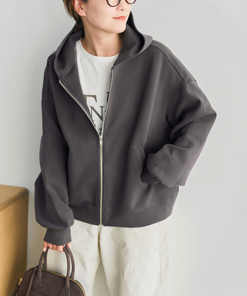 Spick & Span（スピックアンドスパン）の「《一部店舗+WEB限定 / 》コクーンシルエットパーカー（パーカー・レディース・グレー/チャコールグレー・FREE）」の11枚目の写真