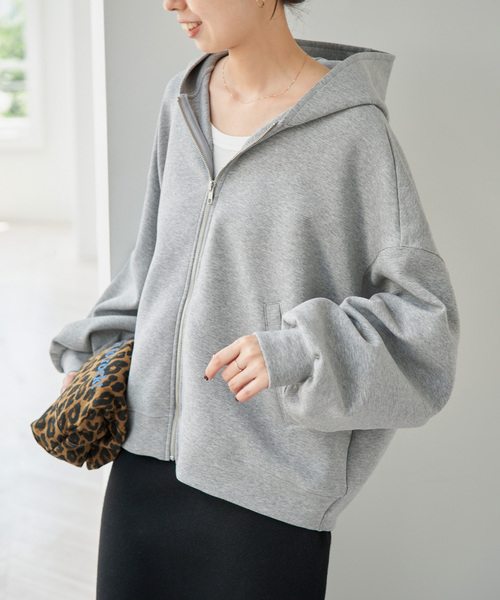 Spick & Span（スピックアンドスパン）の「《一部店舗+WEB限定 / 》コクーンシルエットパーカー（パーカー・レディース・グレー/チャコールグレー・FREE）」の17枚目の写真
