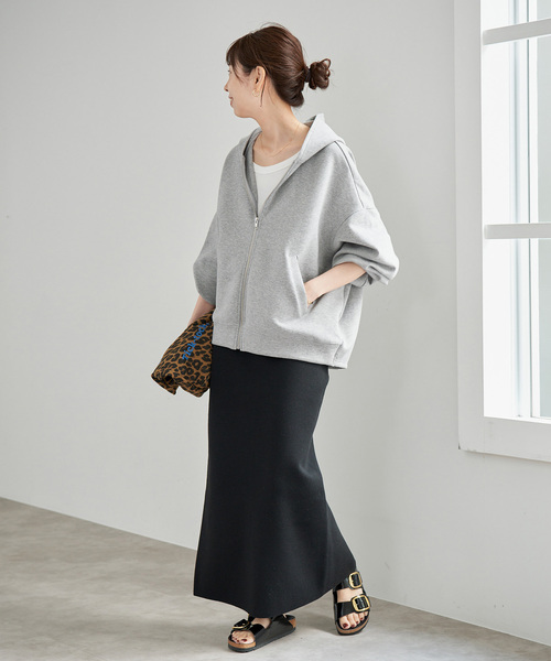 Spick & Span（スピックアンドスパン）の「《一部店舗+WEB限定 / 》コクーンシルエットパーカー（パーカー・レディース・グレー/チャコールグレー・FREE）」の20枚目の写真