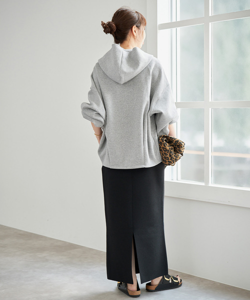 Spick & Span（スピックアンドスパン）の「《一部店舗+WEB限定 / 》コクーンシルエットパーカー（パーカー・レディース・グレー/チャコールグレー・FREE）」の21枚目の写真