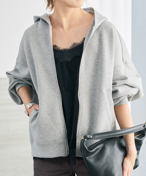 Spick & Span（スピックアンドスパン）の「《一部店舗+WEB限定 / 》コクーンシルエットパーカー（パーカー・レディース・グレー/チャコールグレー・FREE）」の22枚目の写真