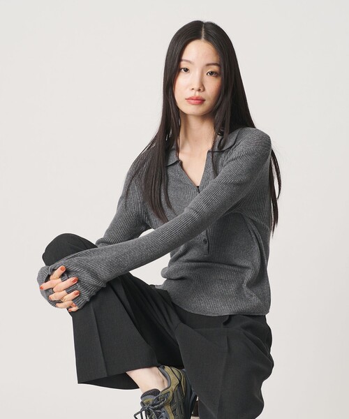 BEAUTY&YOUTH UNITED ARROWS(ビューティーアンドユースユナイテッドアローズ)の「スキッパー フロントボタン リブニットプルオーバー ウォッシャブル(ニット/セーター・レディース・モカ/ダークグレー/レッド/ブラック・FREE)」の11枚目の写真