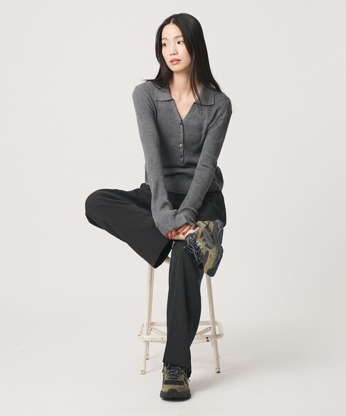 BEAUTY&YOUTH UNITED ARROWS(ビューティーアンドユースユナイテッドアローズ)の「スキッパー フロントボタン リブニットプルオーバー ウォッシャブル(ニット/セーター・レディース・モカ/ダークグレー/レッド/ブラック・FREE)」の13枚目の写真