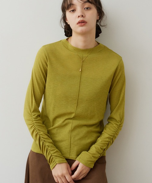 OLUN(オルン)の「mock neck sheer top/モックネックシアートップス(Tシャツ/カットソー・レディース・テラコッタ/アイボリー/ダークブラウン/グリーン/モカ・FREE)」の5枚目の写真
