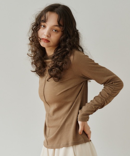 OLUN(オルン)の「mock neck sheer top/モックネックシアートップス(Tシャツ/カットソー・レディース・テラコッタ/アイボリー/ダークブラウン/グリーン/モカ・FREE)」の21枚目の写真