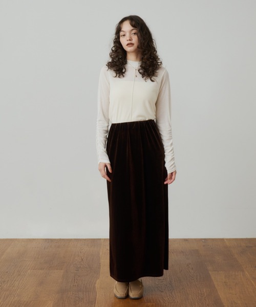 OLUN(オルン)の「mock neck sheer top/モックネックシアートップス(Tシャツ/カットソー・レディース・テラコッタ/アイボリー/ダークブラウン/グリーン/モカ・FREE)」の18枚目の写真