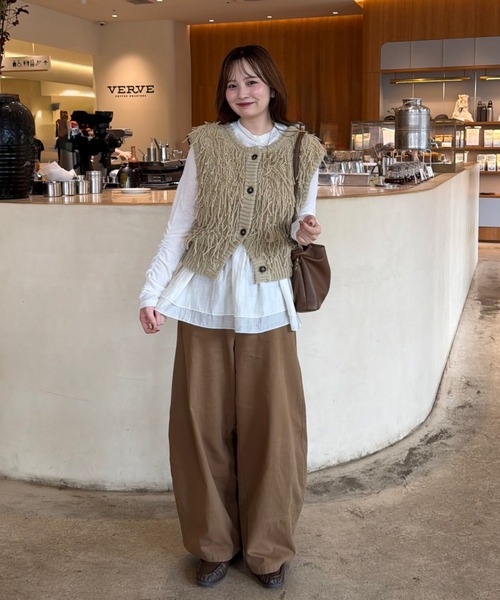 OLUN(オルン)の「mock neck sheer top/モックネックシアートップス(Tシャツ/カットソー・レディース・テラコッタ/アイボリー/ダークブラウン/グリーン/モカ・FREE)」の14枚目の写真