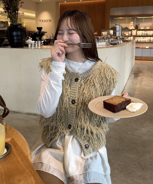 OLUN(オルン)の「mock neck sheer top/モックネックシアートップス(Tシャツ/カットソー・レディース・テラコッタ/アイボリー/ダークブラウン/グリーン/モカ・FREE)」の13枚目の写真
