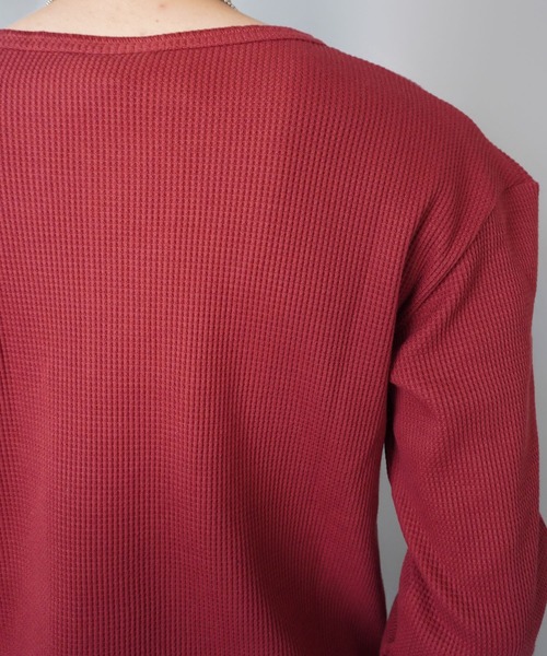 SPINNS(スピンズ)の「短丈ワッフルヘンリーネック長袖Tシャツ/サーマル/メッセージロゴ(Tシャツ/カットソー・メンズ・ワイン/カモフラージュ/アイボリー/ブラック系その他・ONESIZE)」の22枚目の写真