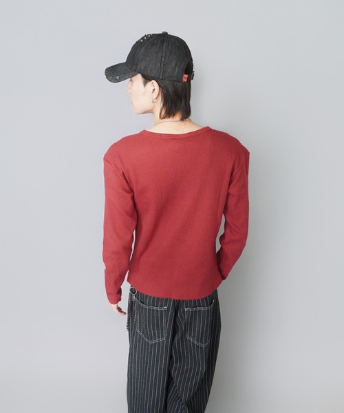 SPINNS(スピンズ)の「短丈ワッフルヘンリーネック長袖Tシャツ/サーマル/メッセージロゴ(Tシャツ/カットソー・メンズ・ワイン/カモフラージュ/アイボリー/ブラック系その他・ONESIZE)」の18枚目の写真