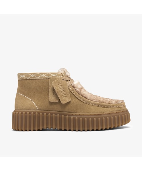 Clarks(クラークス)の「Torhill Moss/トーヒルモス(ウォームサンドインタレスト)(ブーツ・レディース・ブラウン・UK6/UK4/UK3.5/UK4.5/UK5/UK5.5)」の1枚目の写真
