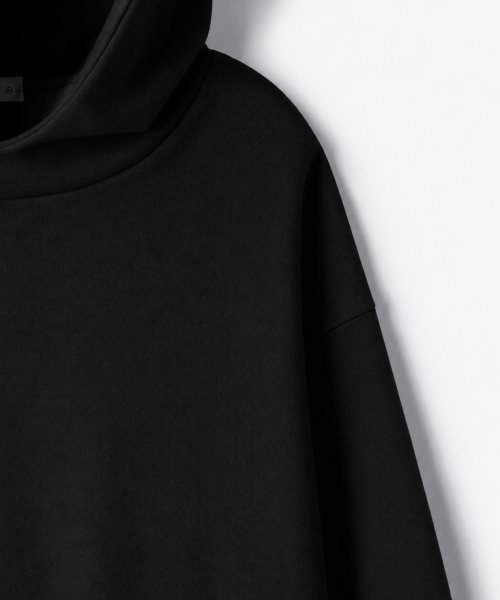 POLYGRAM(ポリグラム)の「バラクラバ オーバーサイズ スウェットフードTシャツ - BLACK(パーカー・レディース・ブラック・MEDIUM/LARGE/X-LARGE)」の4枚目の写真