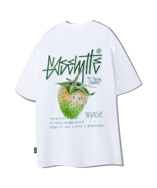 YOSEMITE(ヨセミティ)の「ストロベリーデジタルプリント半袖Tシャツホワイト YT-3Y25(Tシャツ/カットソー・レディース・ホワイト・LARGE/X-LARGE)」の1枚目の写真