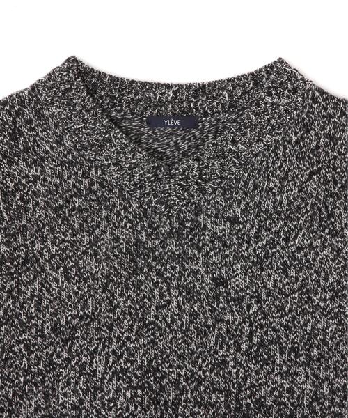 YLEVE（イレーヴ）の「YLEVE / WOOL CASHMERE MELANGE KNIT V NECK PULL OVER（ニット/セーター・メンズ・ブラック/ブルー・5/4）」の11枚目の写真