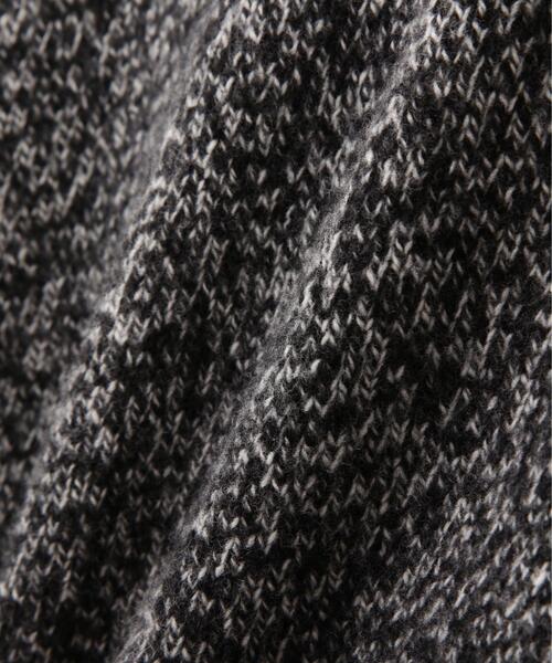 YLEVE（イレーヴ）の「YLEVE / WOOL CASHMERE MELANGE KNIT V NECK PULL OVER（ニット/セーター・メンズ・ブラック/ブルー・5/4）」の15枚目の写真