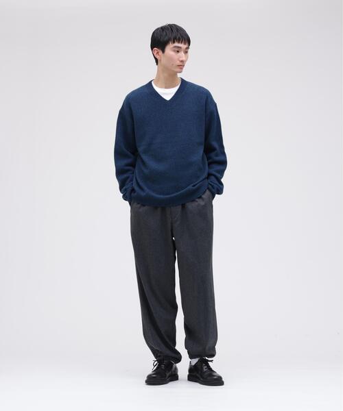 YLEVE（イレーヴ）の「YLEVE / WOOL CASHMERE MELANGE KNIT V NECK PULL OVER（ニット/セーター・メンズ・ブラック/ブルー・5/4）」の16枚目の写真