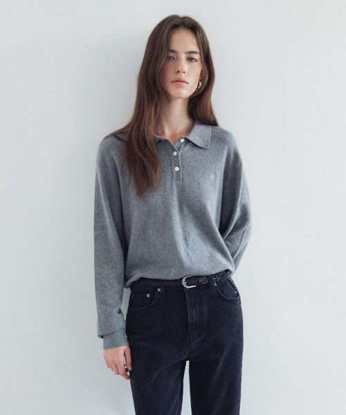 SIYAZU（シヤジュ）の「SIKN2136 クラシック襟付きニット_Charcoal（ニット/セーター・レディース・チャコール・SMALL/MEDIUM）」の2枚目の写真