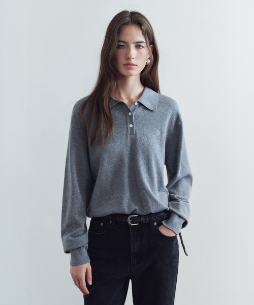 SIYAZU（シヤジュ）の「SIKN2136 クラシック襟付きニット_Charcoal（ニット/セーター・レディース・チャコール・SMALL/MEDIUM）」の3枚目の写真