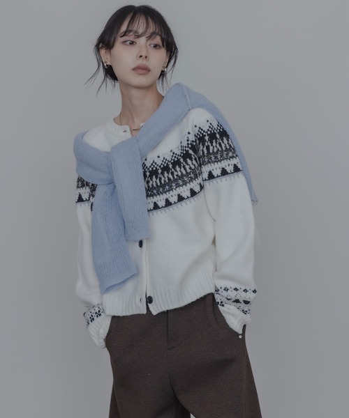 Eimee Law(エイミーロウ)の「ノルディック柄ニットカーデ(カーディガン/ボレロ・レディース・ブラウン/チャコールグレー/アイボリー・FREE)」の9枚目の写真
