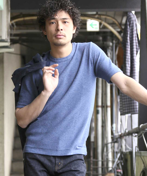 M2squared(エムツースクエアード)の「【M2SQUARED】デニムルック半袖ニット(ニット/セーター・メンズ・ブルー系その他/ネイビー/ブルー・MEDIUM/LARGE)」の7枚目の写真