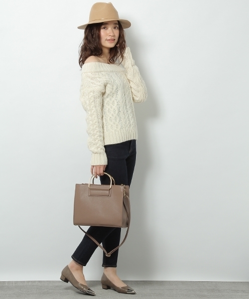 Andemiu(アンデミュウ)の「ケーブルオフショルKNITプルオーバー735431(ニット/セーター・レディース・アイボリー/ライトグレー/ピンク・FREE)」の5枚目の写真