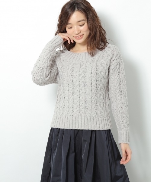 Andemiu(アンデミュウ)の「ケーブルオフショルKNITプルオーバー735431(ニット/セーター・レディース・アイボリー/ライトグレー/ピンク・FREE)」の6枚目の写真