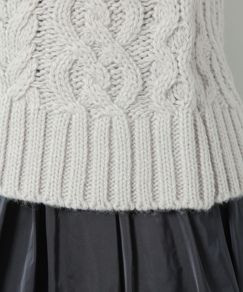 Andemiu(アンデミュウ)の「ケーブルオフショルKNITプルオーバー735431(ニット/セーター・レディース・アイボリー/ライトグレー/ピンク・FREE)」の12枚目の写真