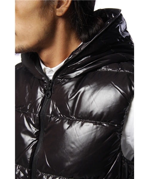 BEAMS（ビームス）の「DUVETICA / “ARISTEO DUE”（ベスト）」 - WEAR