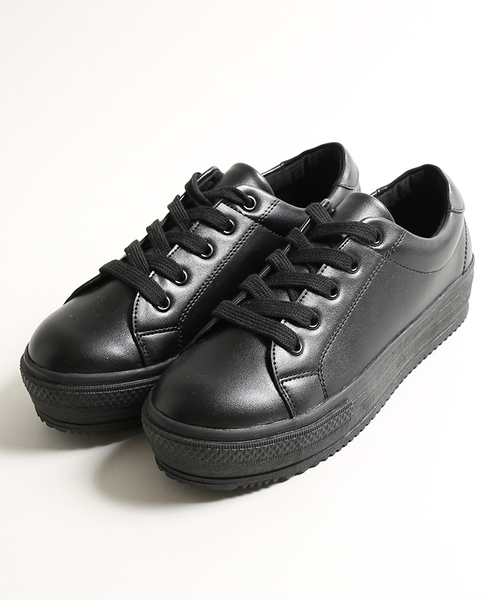 WEGO(ウィゴー)の「WEGO/厚底レースアップスニーカー(スニーカー・レディース・ホワイト/ブラック・LARGE/MEDIUM)」の4枚目の写真