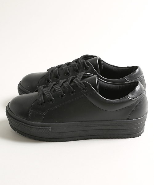 WEGO(ウィゴー)の「WEGO/厚底レースアップスニーカー(スニーカー・レディース・ホワイト/ブラック・LARGE/MEDIUM)」の5枚目の写真