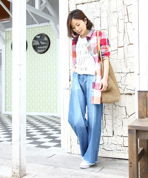 rps（アールピーエス）の「８０Ｚデニムワイドパンツ（デニムパンツ・レディース・ネイビー/ブルー・M）」の17枚目の写真