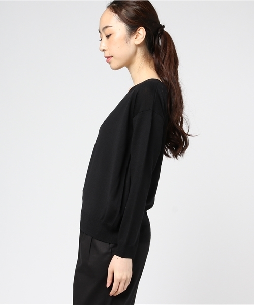 RIVE DROITE（リヴドロワ）の「カシミヤ混Vネックプルオーバー（ニット/セーター・レディース・ブラック/パープル/レッド/モスグリーン/キャメル/ライトベージュ・FREE）」の10枚目の写真